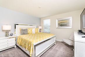 Champions Gate 8 Bedroom