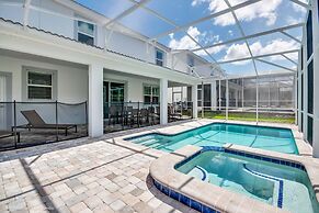 Champions Gate 8 Bedroom