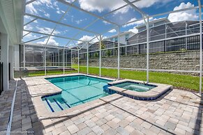 Champions Gate 8 Bedroom