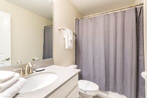 Champions Gate 8 Bedroom