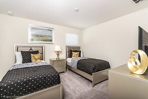 Champions Gate 8 Bedroom