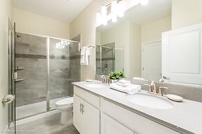 Champions Gate 8 Bedroom