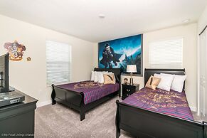 Champions Gate 8 Bedroom