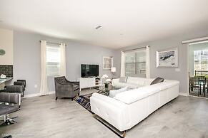 Champions Gate 8 Bedroom