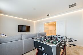 14 Bdrm 11 Bath Villa For 30