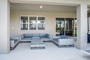 14 Bdrm 11 Bath Villa For 30