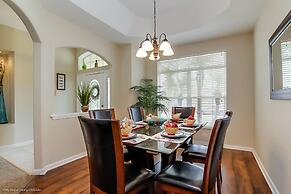 Fantastically Decorated 4 bed 3 Bath