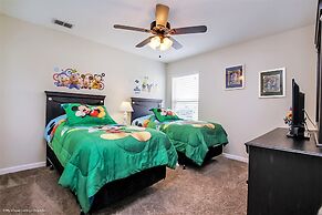 Fantastically Decorated 4 bed 3 Bath