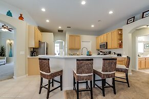 Fantastically Decorated 4 bed 3 Bath