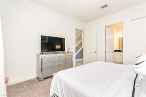 173cd Magical 4 Bedroom 4 Bathroom Town Home