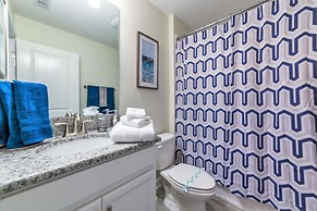 Cool and Modern 5 Bed 4 Ba Game Room Pool Spa 4724sh