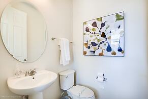 7 BD 5 BH Villa Game, Pool and Spa