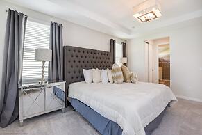 7 BD 5 BH Villa Game, Pool and Spa