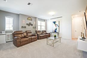 7 BD 5 BH Villa Game, Pool and Spa