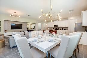 7 BD 5 BH Villa Game, Pool and Spa