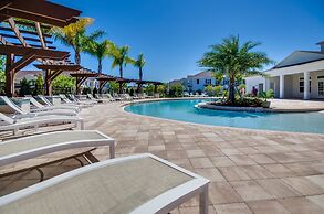 3 Bdrm West Lucaya Village