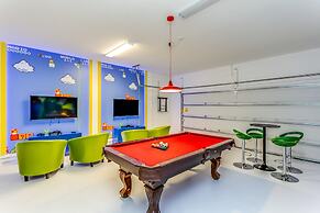 9 BD 6.5 BH With Game Room and Pool