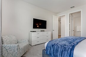 9 BD 6.5 BH With Game Room and Pool