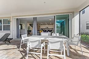 9 BD 6.5 BH With Game Room and Pool