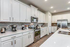 9 BD 6.5 BH With Game Room and Pool