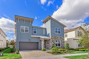 9 BD 6.5 BH With Game Room and Pool