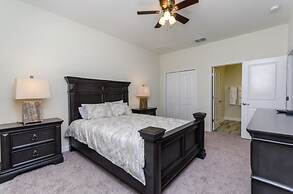 6 Bedroom 5 Bathroom