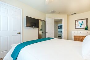 4 Bedroom Townhouse with Pool