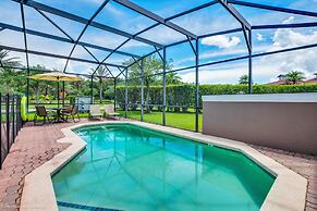 4 Bedroom Townhouse with Pool