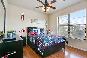 3 Bed 3 Bath Pool View High End Corner Condo