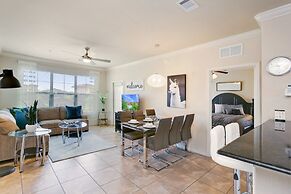 3 Bed 3 Bath Pool View High End Corner Condo