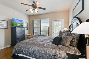 3 Bed 3 Bath Pool View High End Corner Condo