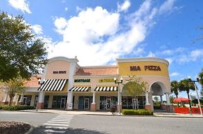 3 Bed 3 Bath Pool View High End Corner Condo