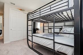 9 BD 6.5 BH House Villa