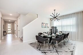 9 BD 6.5 BH House Villa