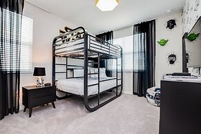 9 BD 6.5 BH House Villa