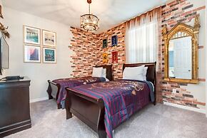 9 BD 6.5 BH House Villa