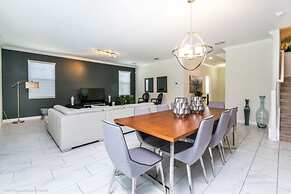 6 Bedroom Resort Villa With Spa