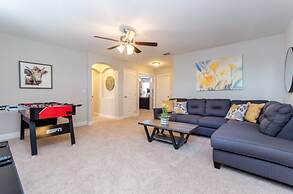 Elegant 5 Bed 4,5 Ba Villa Game Room Pool Spa 5298w