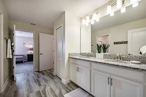 Furnished 8 Bed 5 Bath Villa