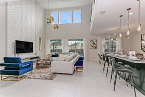 6 BD 5 BH Villa Game Room Spa Pool