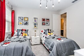 6 BD 5 BH Villa Game Room Spa Pool