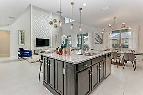 6 BD 5 BH Villa Game Room Spa Pool