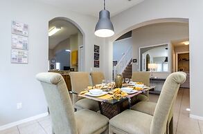 4 Bedroom Home with Pool Table