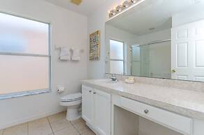 4 Bedroom Home with Pool Table