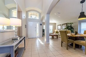 4 Bedroom Home with Pool Table