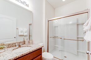 5280oak Luxury Ne 6 Bedroom 4.bath Home