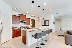 5280oak Luxury Ne 6 Bedroom 4.bath Home