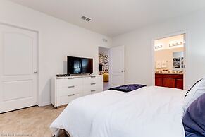 5280oak Luxury Ne 6 Bedroom 4.bath Home