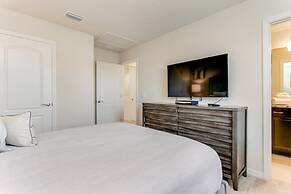 5 BED 5 Bath Resort Villa