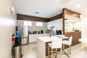 Amazing Location Modern Townhome Close To Disney